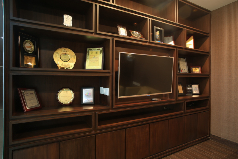 Resurgent HQ slide 3